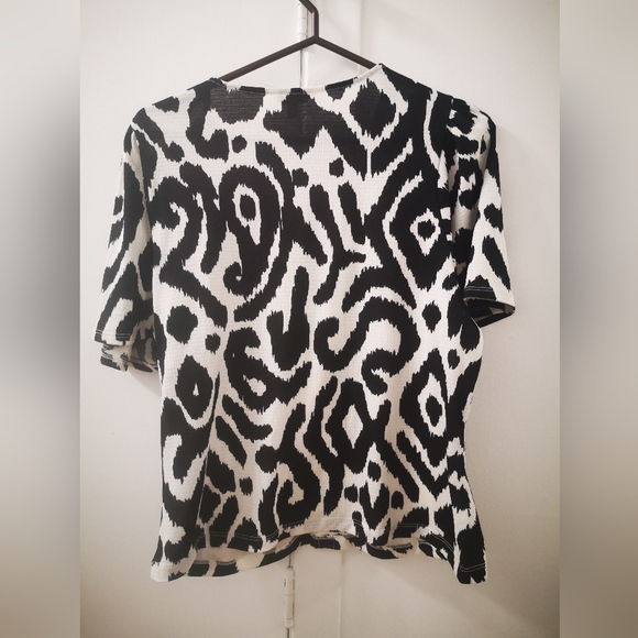 Reitmans short sleeved top animal print - Picture 4 of 4
